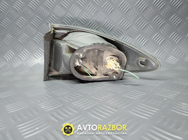 Фонарь задний левый G21B51180B MAZDA