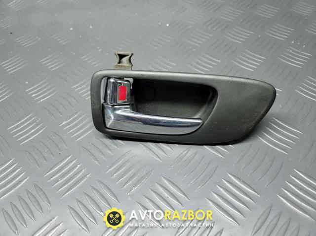 Ручка двери левой внутренняя передняя/задняя GJ6A59330D MAZDA