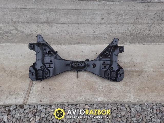 Балка передней подвески MR102411 MITSUBISHI