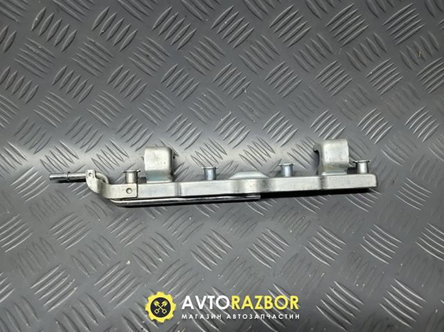 Z62213150 MAZDA Распределитель топлива (рампа) купить в Ирпень
