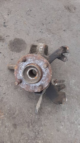 Цапфа поворотная правая 1079000 FORD