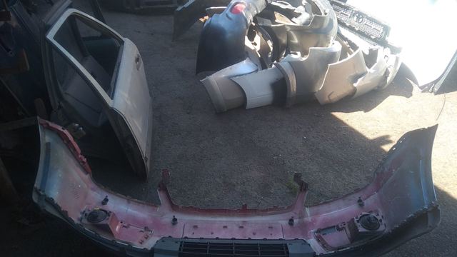 Бампер на авто Ford C-Max