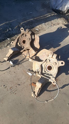 Цапфа поворотного кулака 40014JD000 NISSAN