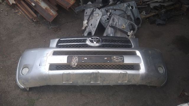 TOYOTA 5310142180 Решетка радиатора в наличии Ровно