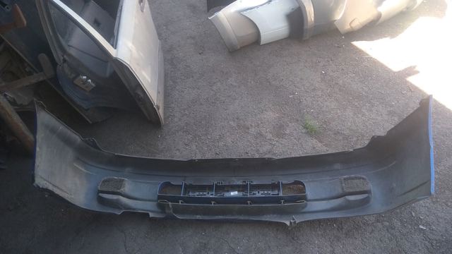 Бампер на авто 620220N625 NISSAN