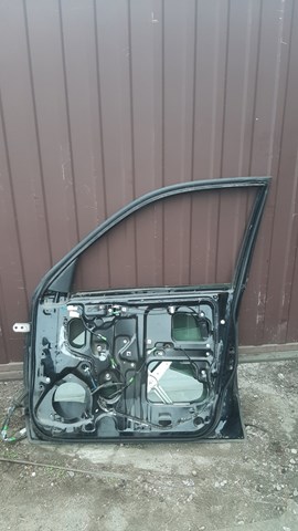 Пассажирская передняя дверь 6700142080 TOYOTA