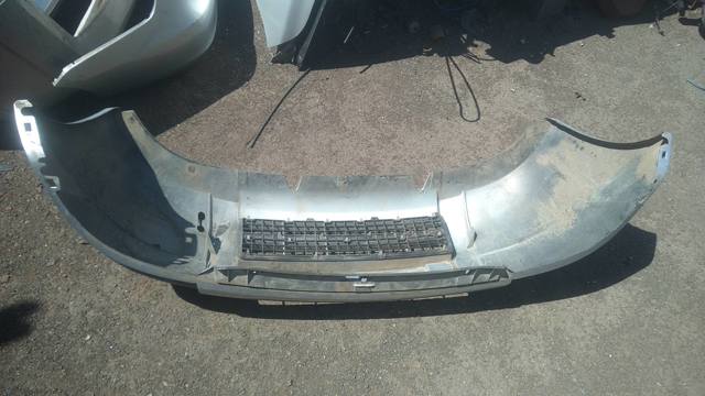 Буфер (бампер) передний 7401W7 PEUGEOT