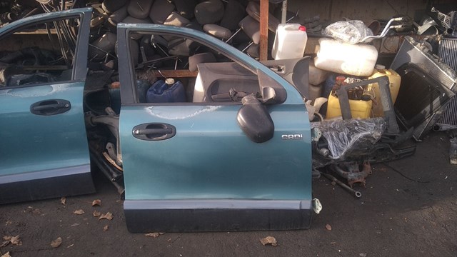 Накладка двери передней правой 8772226900 HYUNDAI