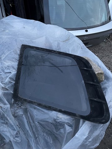 Стекло багажного отсека, левое 8783026010 HYUNDAI