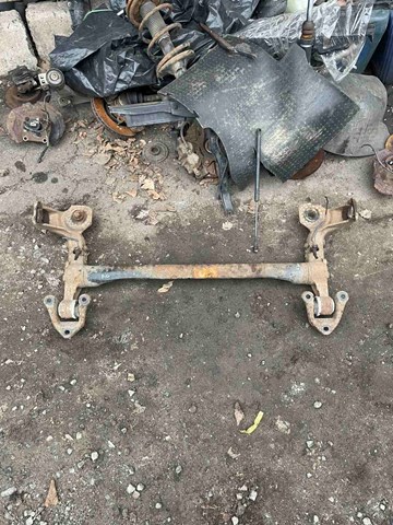 Балка задняя 90575491 GM