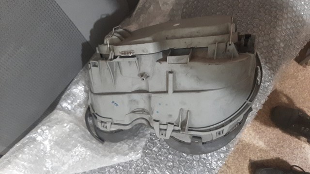 Вставка фары правой A2108202261 MERCEDES