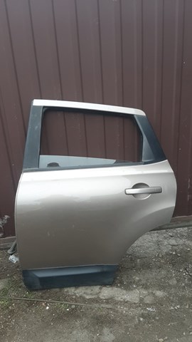 Задняя левая дверь H2101JD0M0 NISSAN