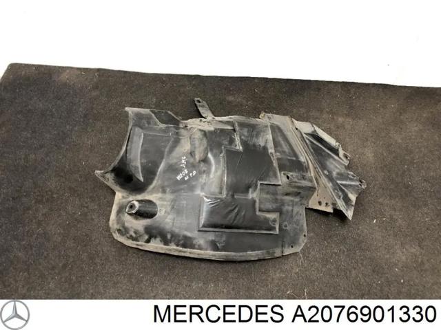 Подкрылок крыла переднего левый задний A2076901330 MERCEDES