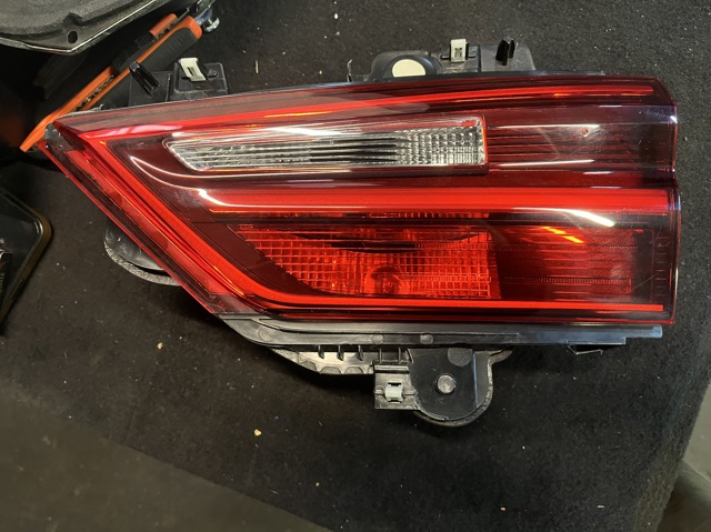 Фара задняя правая внутренняя 63217465510 BMW