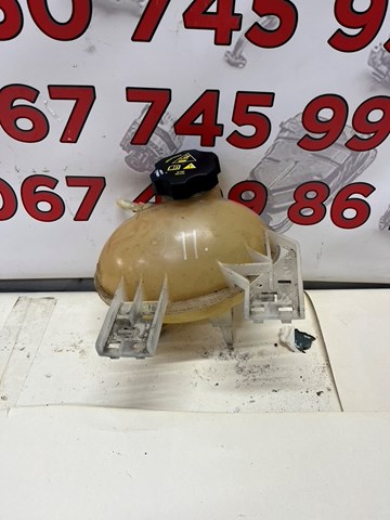Водяной бачок системы охлаждения 68289857AA CHRYSLER