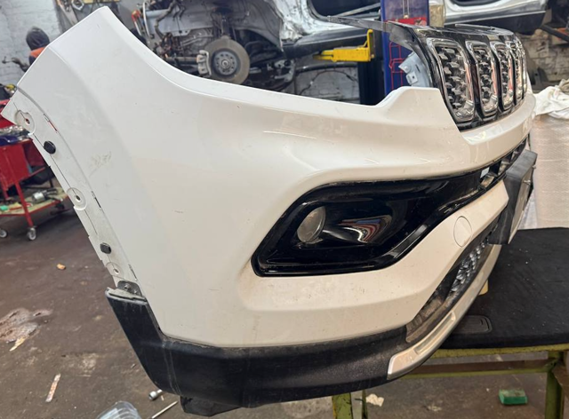 CHRYSLER 6WQ73RXFAA Бампер передний, нижняя часть в наличии Чернигов