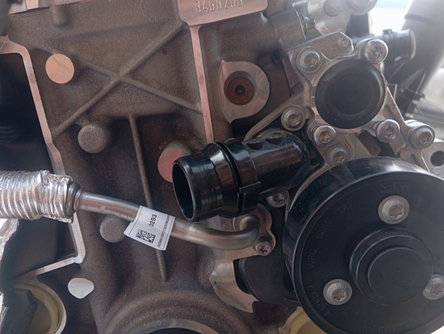 BMW 11518650988 Помпа в наличии Чернигов