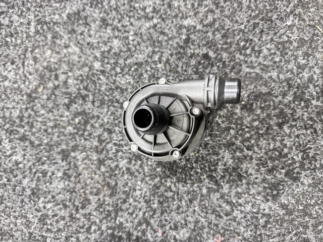 BMW 11518651288 Дополнительная помпа в наличии Ирпень