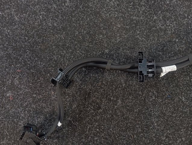 12518482361 BMW купить в Чернигов