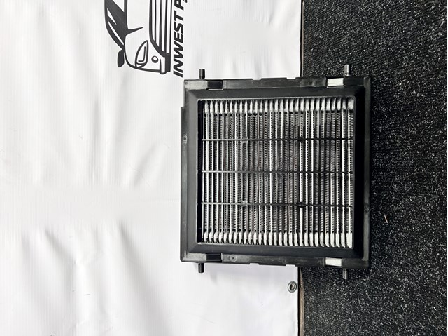 17118620207 Радиатор охлаждения двигателя правый купить Днепр