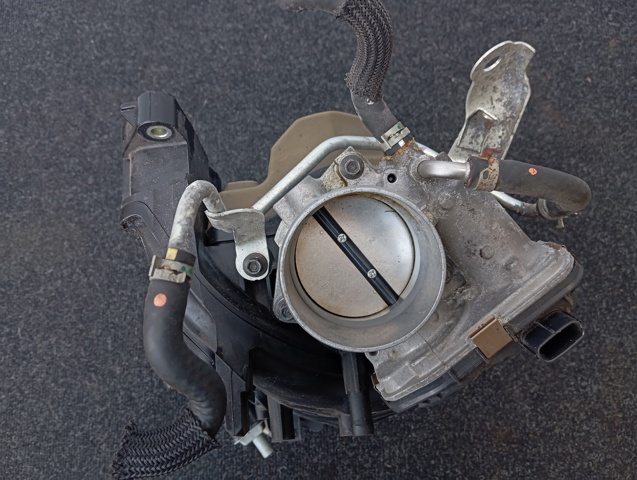 Заслонка воздушная 2203025020 TOYOTA