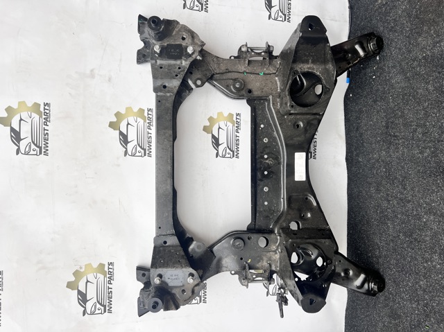 Подрамник передней подвески 31106891256 BMW