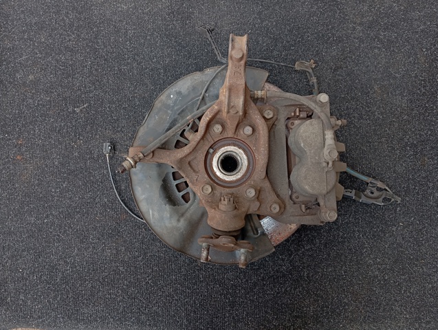 TOYOTA 4321133130 Цапфа передняя правая в наличии Хмельницкий