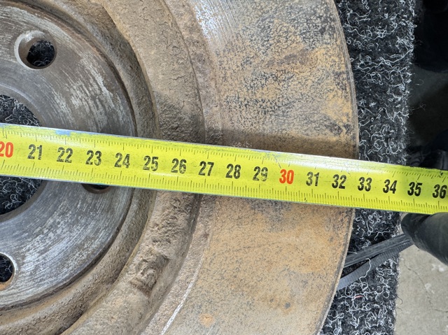 TOYOTA 4773042130 Суппорт тормозной передний правый в наличии Винница