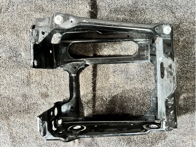 51117399916 Кронштейн арки колеса (лонжерона) правый купить Тернополь