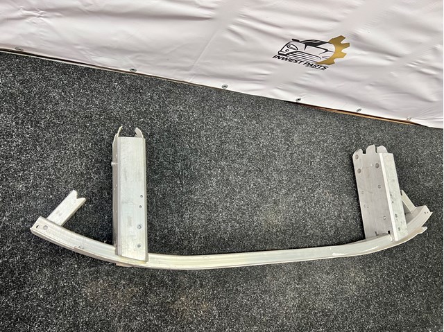 BMW 51117428246 Усилитель бампера переднего в наличии Каменское