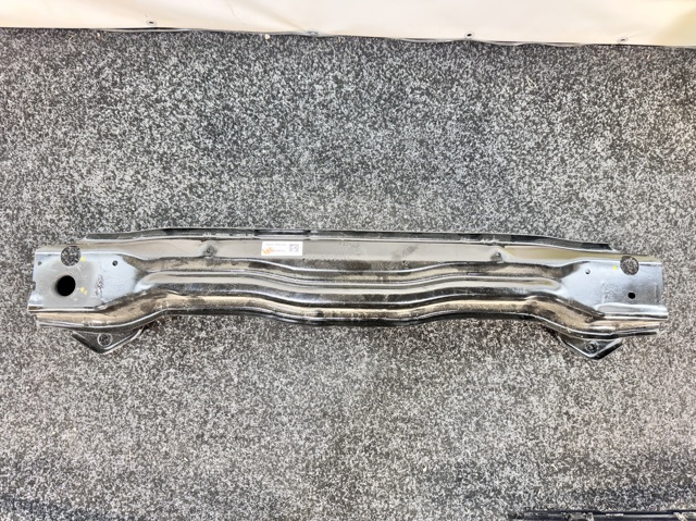 Усилитель бампера заднего 51127400008 BMW