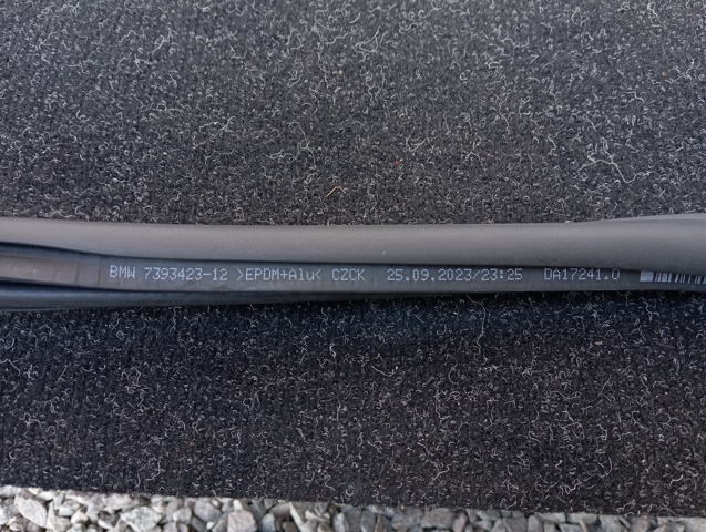 BMW 51727468928 Уплотнитель двери передней (на кузове) в наличии Киев
