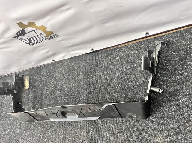 BMW 51747421678 Воздуховод (дефлектор) радиатора нижний в наличии Винница