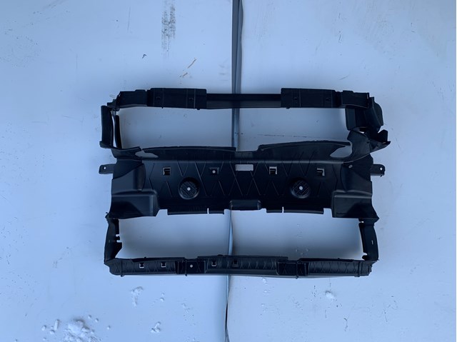 Воздуховод радиатора 51747455961 BMW