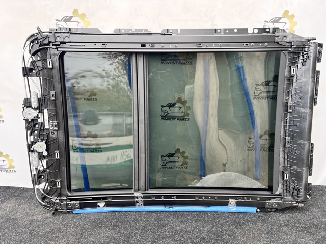 BMW 54107493796 Крышка люка крыши в наличии Каменское