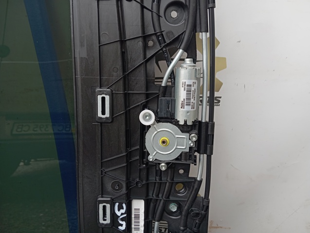 Крышка люка крыши, задняя 54109466784 BMW