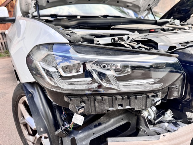 BMW 63115A0E602 Правая фара в наличии Ровно