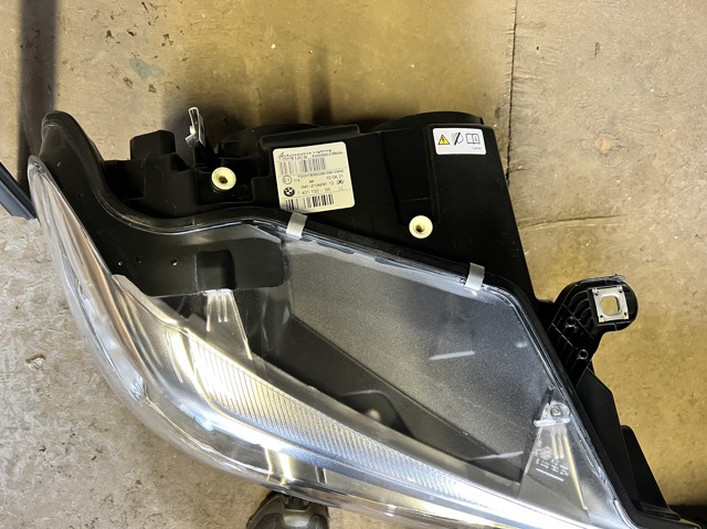 BMW 63117401132 Фара правая в наличии Кривой Рог