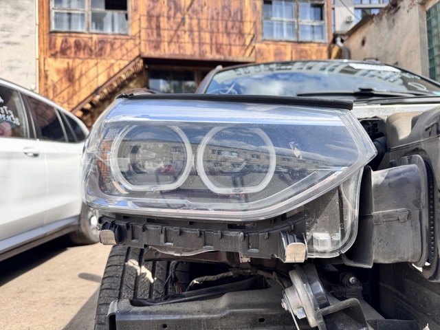 BMW 63117466122 Правая фара в наличии Павлоград