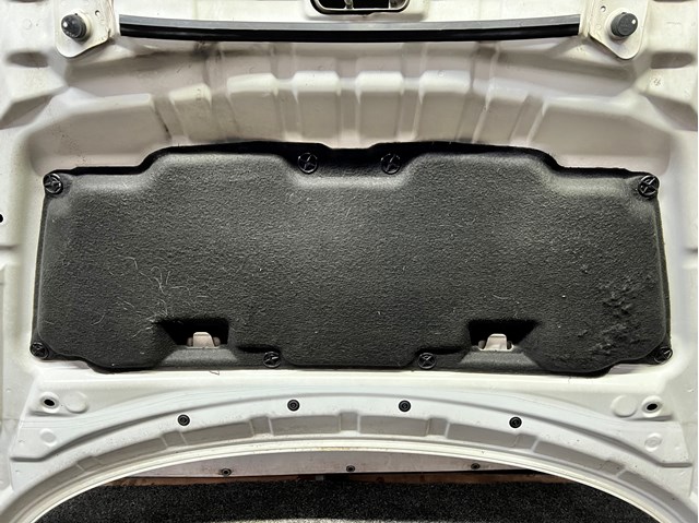 Подкладка-капот 658401KK0B NISSAN