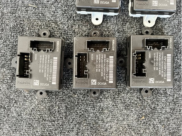 Блок комфорта передней двери F1ET14B531BG FORD