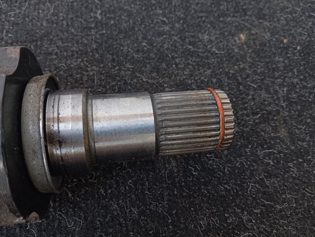 MAZDA FTH72560X Полуось (привод) передняя левая в наличии Сумы