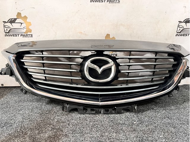 Накладка (рамка) решетки радиатора G46L5003362 MAZDA