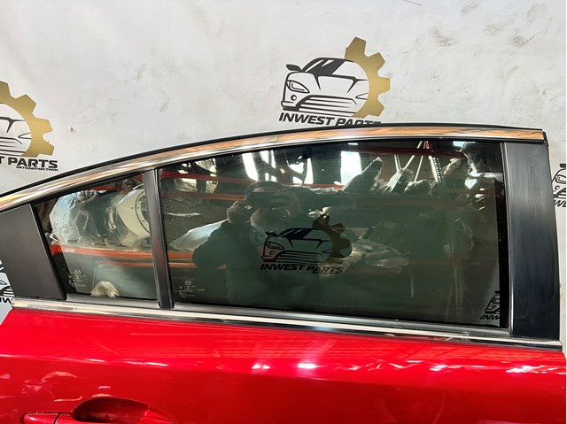Окно задней двери GHK172510C MAZDA