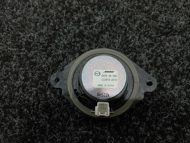 GHT6-66-960 Mazda Динамик задней полки