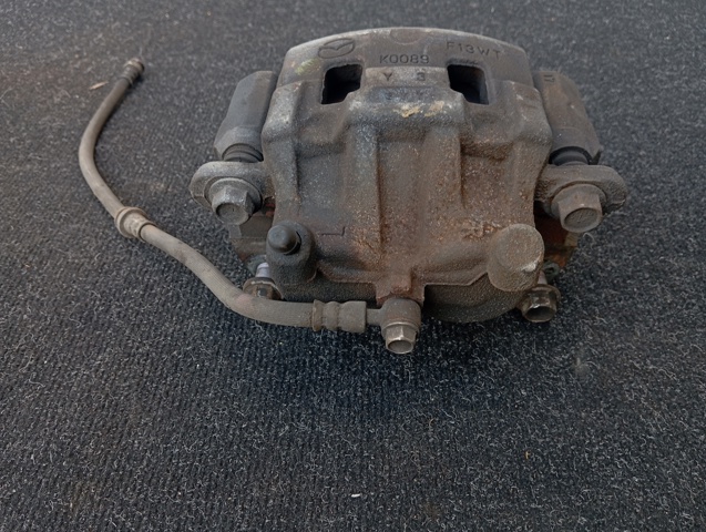 Передний правый тормозной шланг K12343980 MAZDA