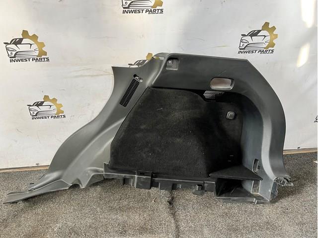 Облицовка багажного отсека, правая KB7W68850A02 MAZDA
