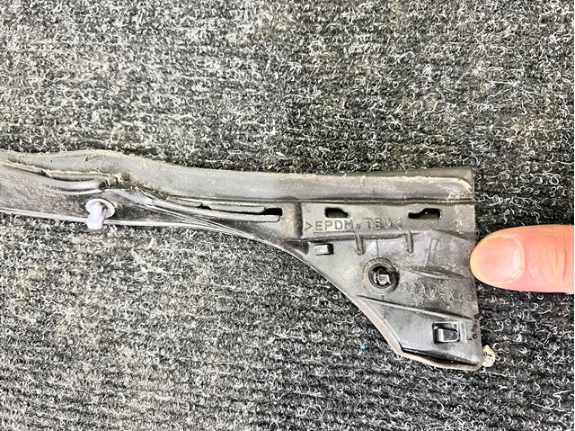 MAZDA KB7W7376ZA в наличии Украина