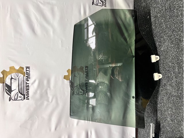 MAZDA KB8C73510 Стекло двери задней левой в наличии Полтава