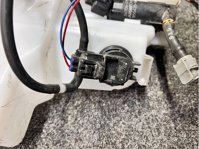 KD3567488 MAZDA Датчик уровня бачка стеклоомывателя купить в Винница